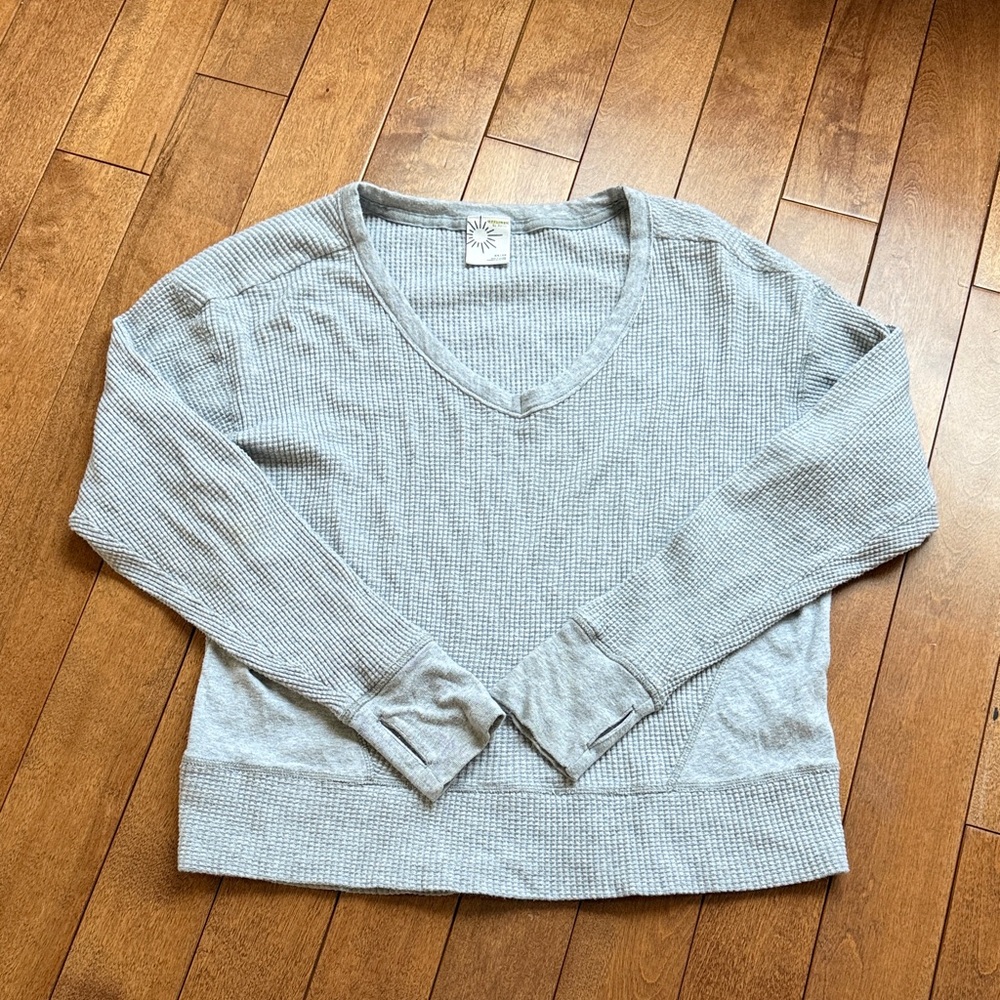 Aerie Light Gray Textured Top